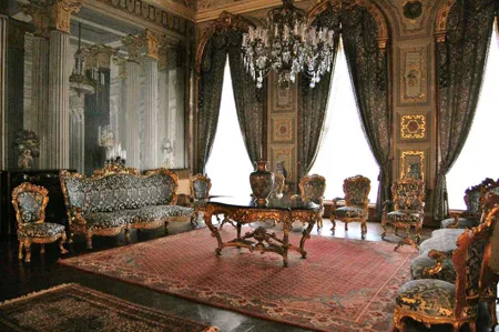 Dolmabahce Palace Tour and Bosphorus Sunset Cruise