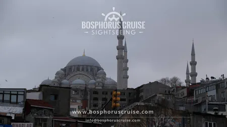 IIstanbul Walking Tour with Enchanting Bosphorus Sunset Cruise