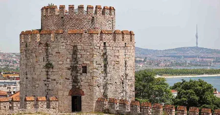 Marvels of Istanbul Tour with Bosphorus Cruise and Black Sea Cruise