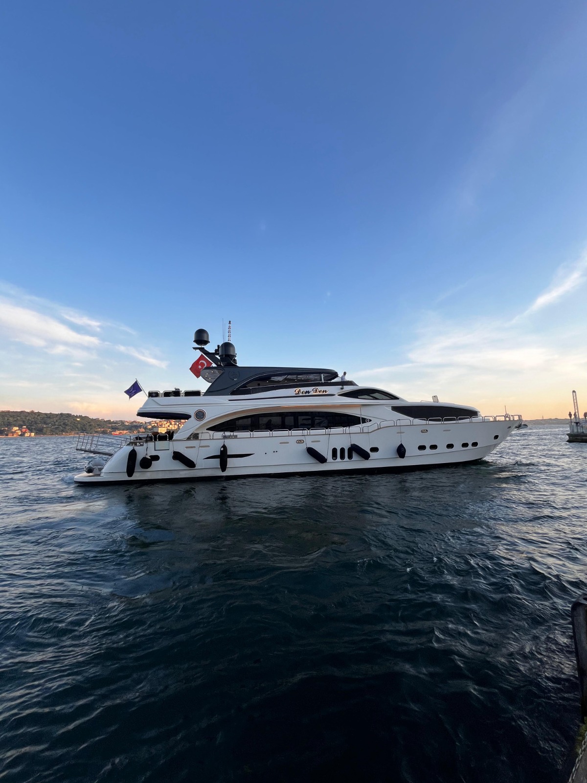 24ft- Mega Yacht