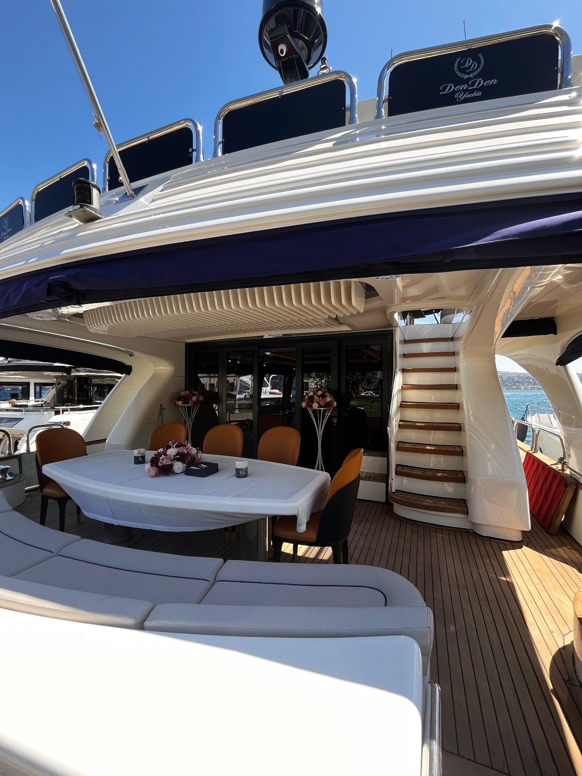24ft- Mega Yacht